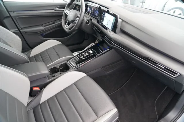 VW Golf – 30