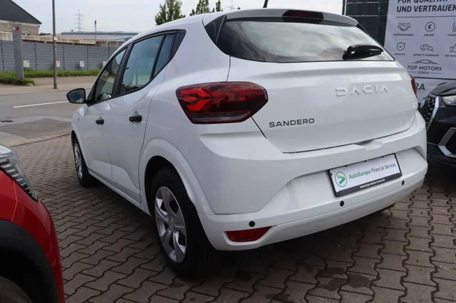 Dacia Sandero – 9