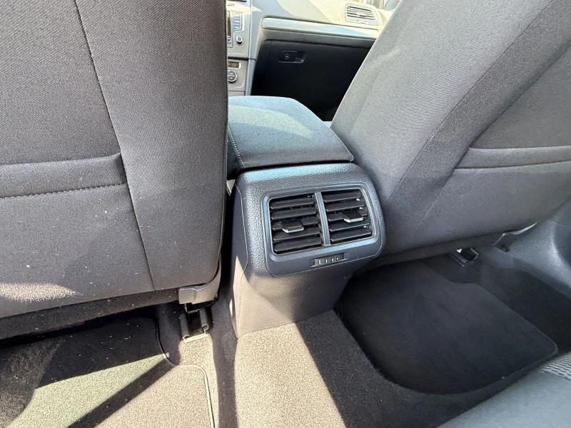 Volkswagen Golf – 14