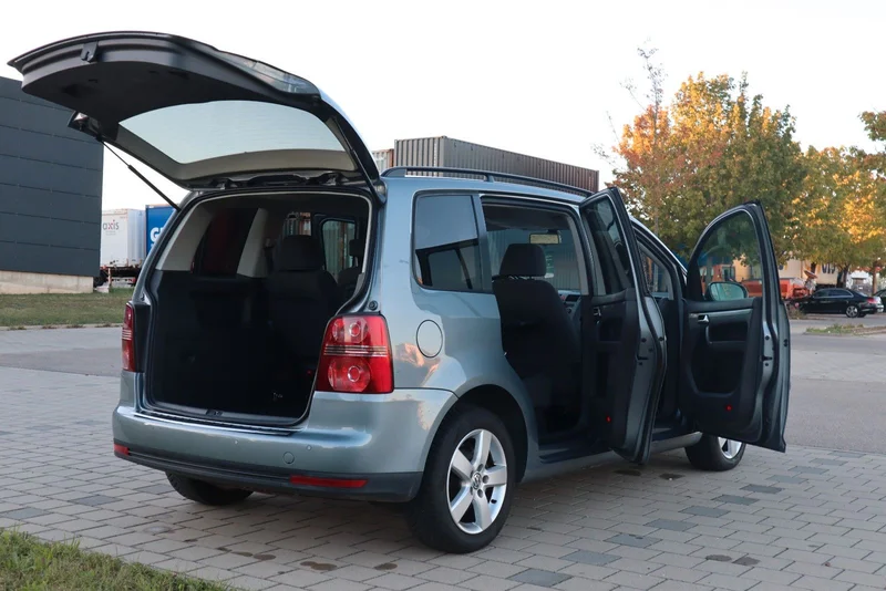 Volkswagen Touran – 9