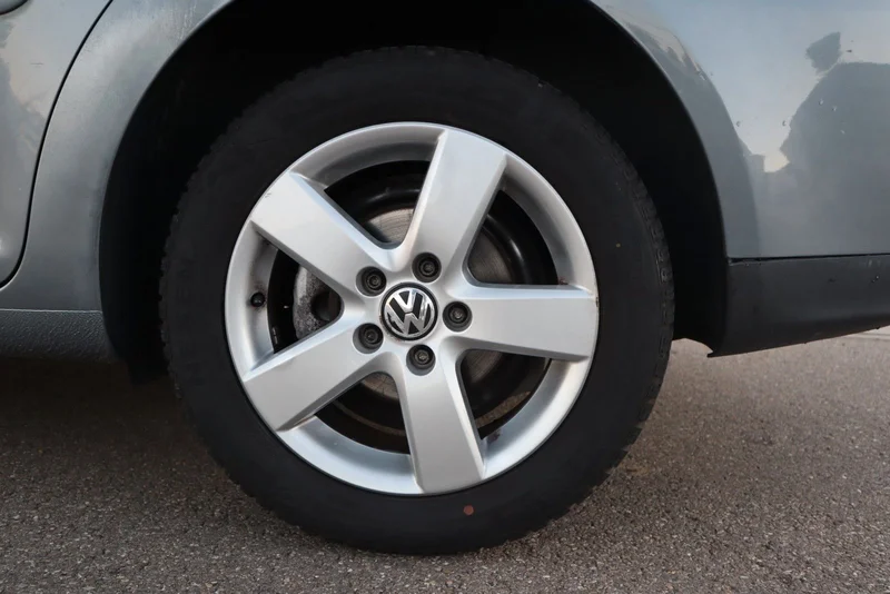 Volkswagen Touran – 11