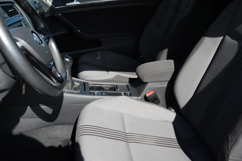 Volkswagen Golf – 18