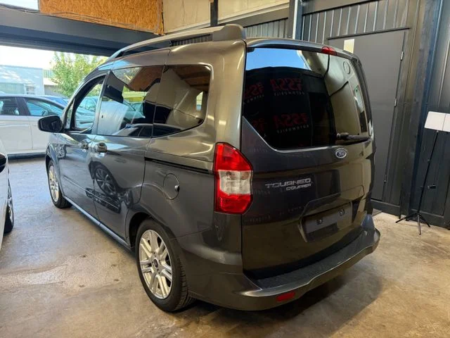 Ford Tourneo Courier – 8