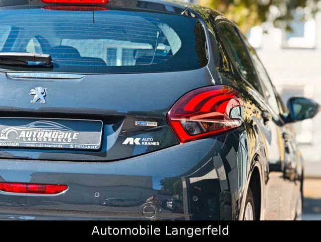 Peugeot 208 – 10