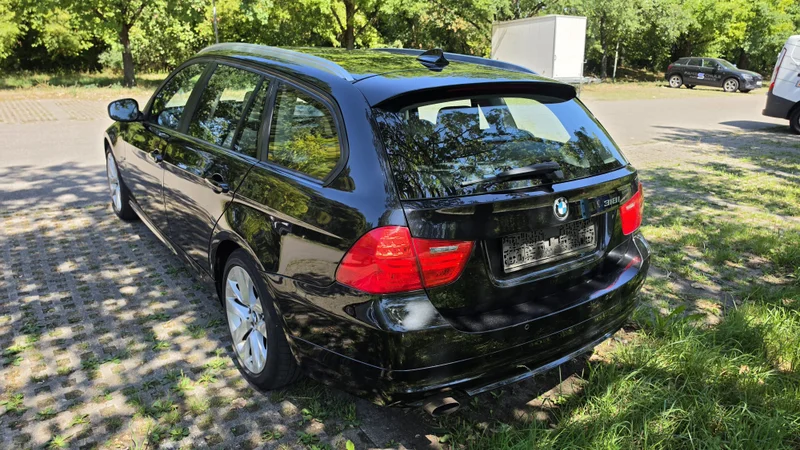 BMW 3 Series E90 (2005-2012) – 3