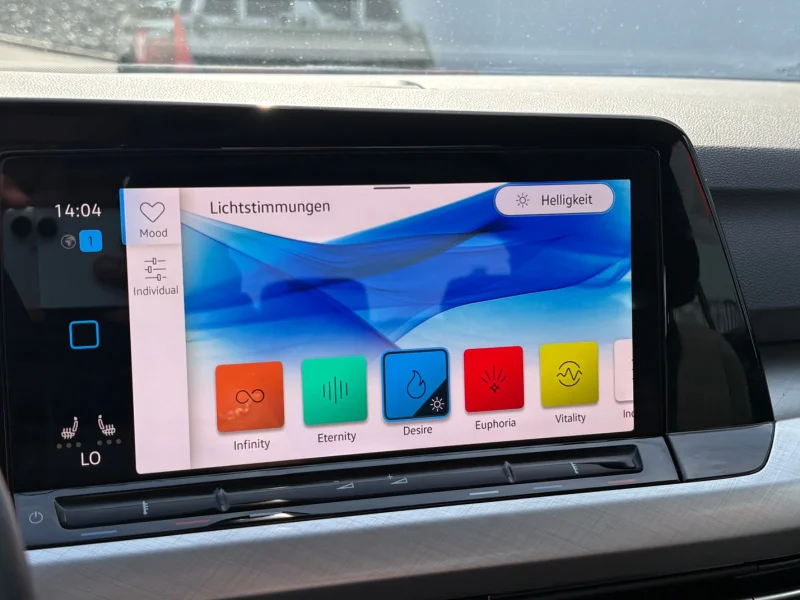Volkswagen Golf – 14