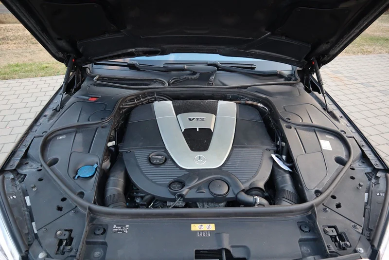 Mercedes-Benz S 600 – 30