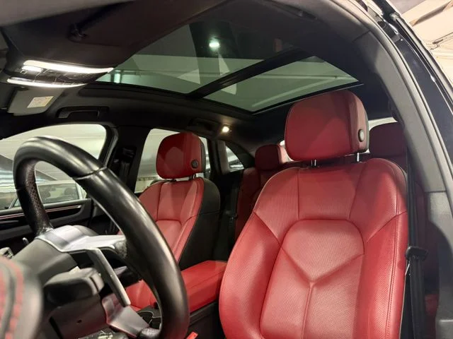 Porsche Macan – 11