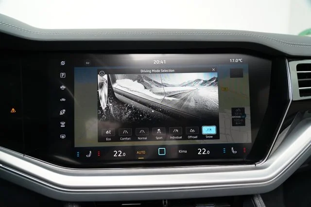 VW Touareg – 33