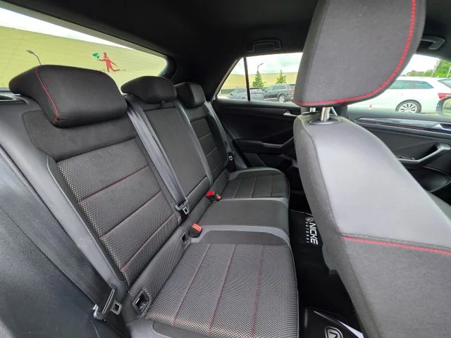 Volkswagen T-Roc – 24