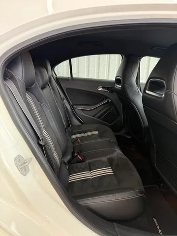 Mercedes-Benz A 180 – 14