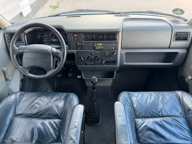 Volkswagen T4 2.4d WoMo AHK Alu Leder Rampe Hoch+Lang – 17