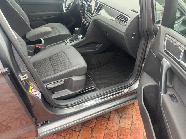 Volkswagen Golf – 18