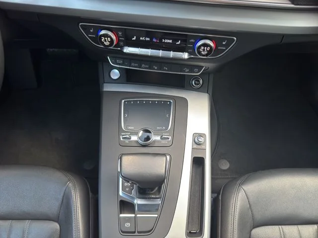 Audi Q5 – 17