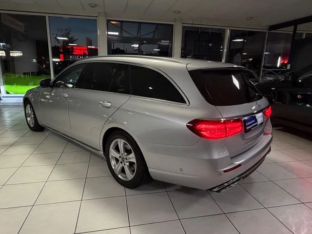 Mercedes-Benz E 220 – 7