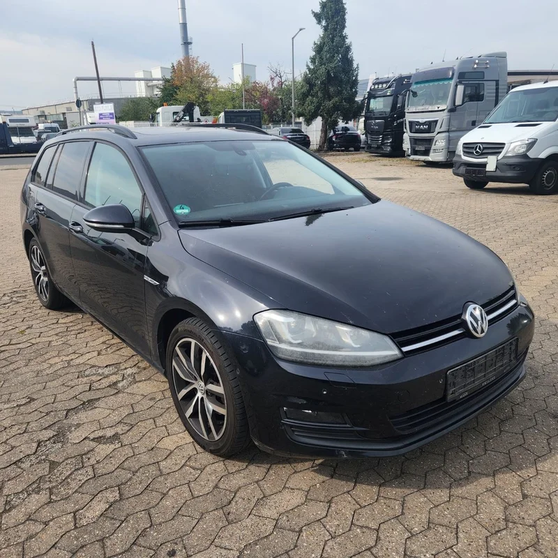 Volkswagen Golf – 2