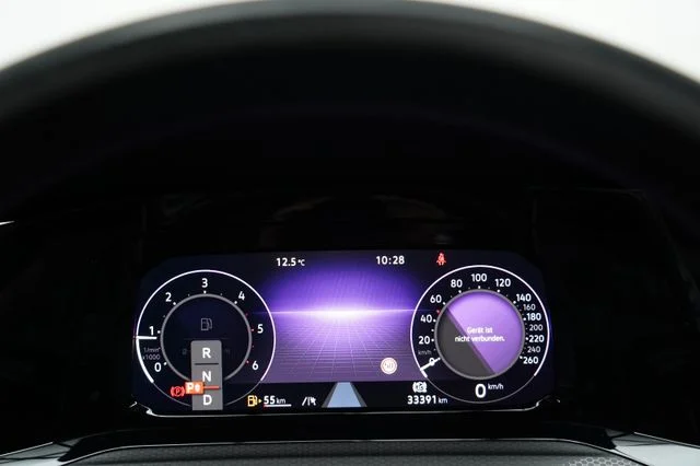 VW Golf – 25