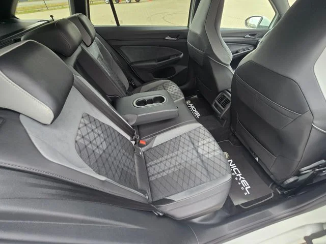 Volkswagen Golf – 31