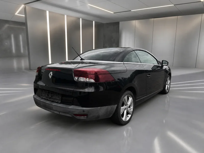 RENAULT Megane – 8