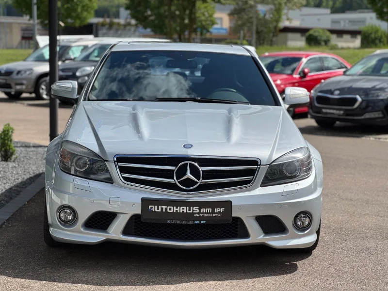 Mercedes-Benz C 63 AMG – 13