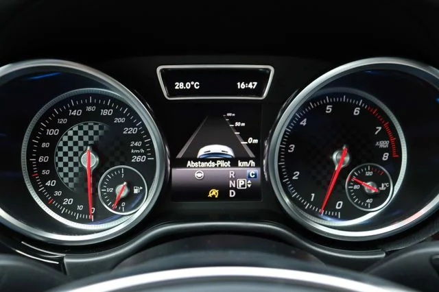 Mercedes-Benz GLE 43 AMG – 21