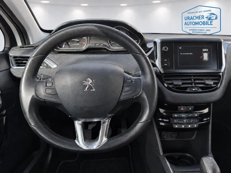 Peugeot 208 – 14