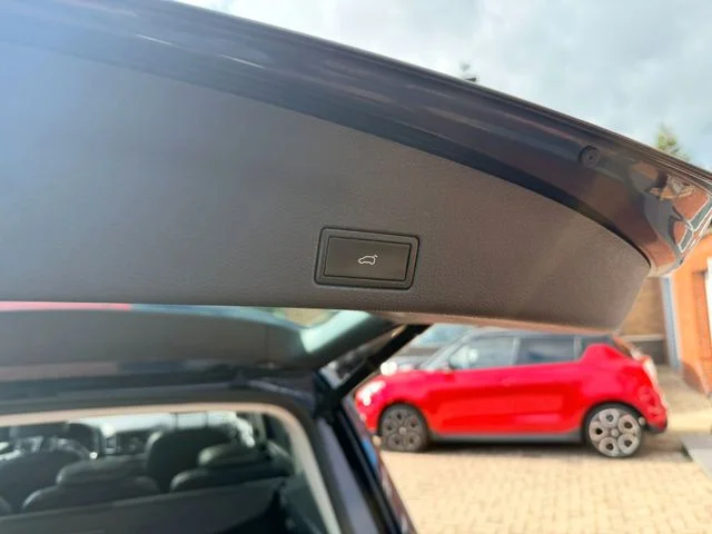 VW Sharan – 7