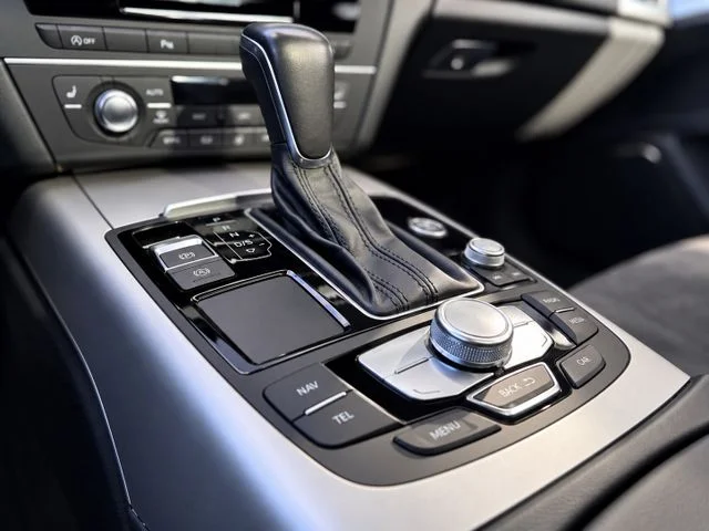 Audi A6 – 12