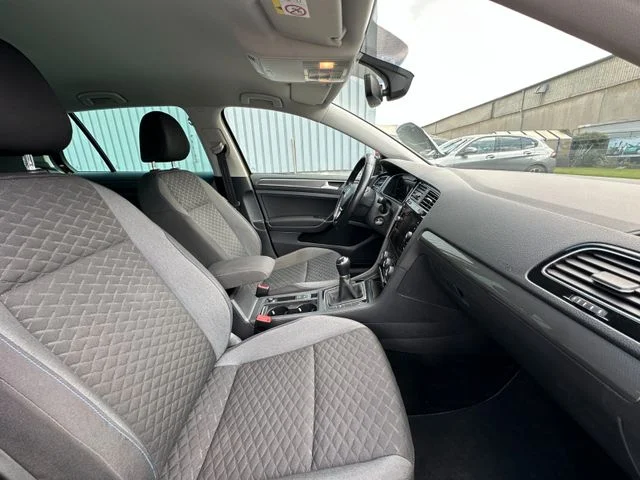 VW Golf – 21