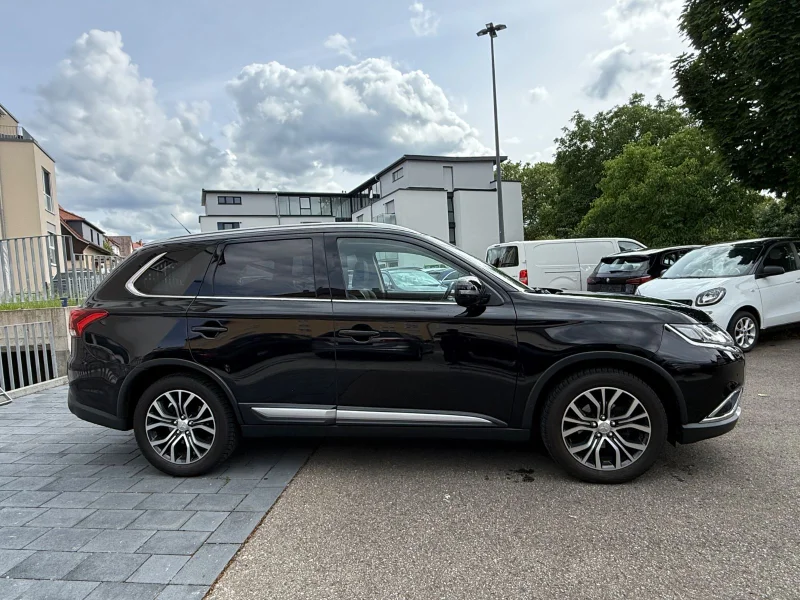 Mitsubishi Outlander – 5