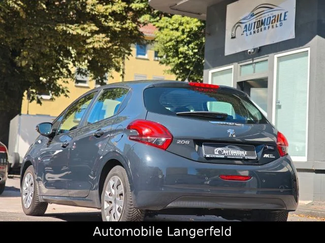Peugeot 208 – 15
