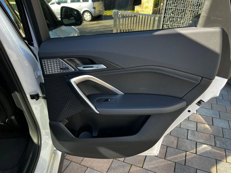 BMW iX1 – 18