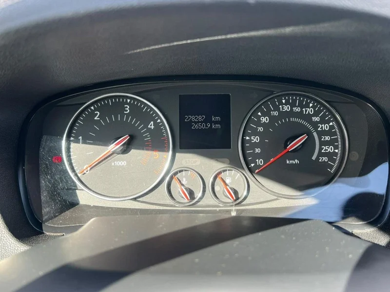 Renault Laguna – 11
