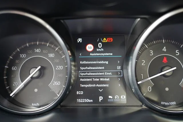 JAGUAR E-Pace – 23