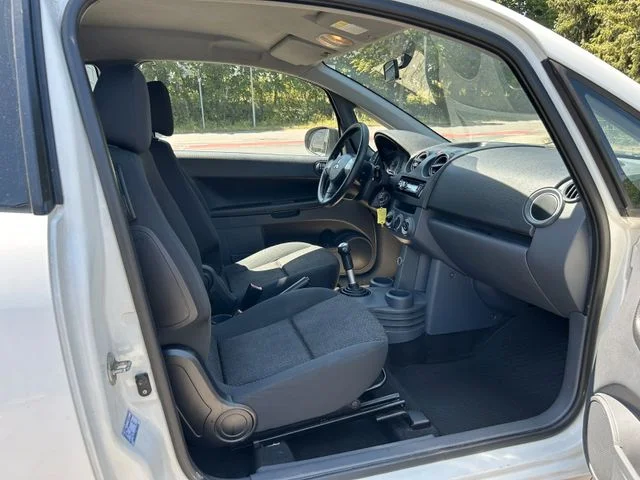 Mitsubishi Colt – 9