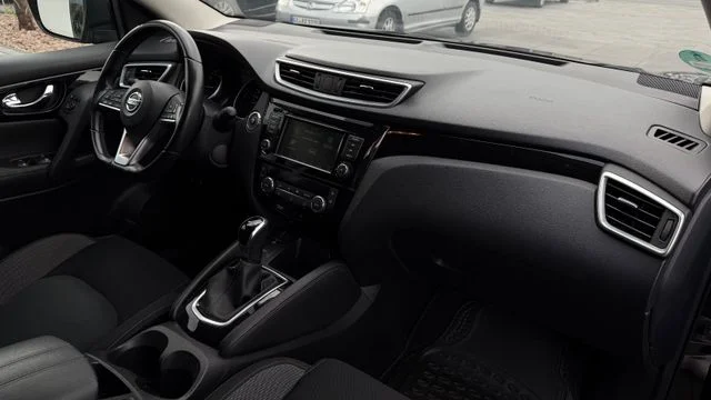 Nissan Qashqai – 11