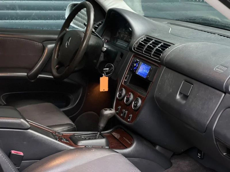 Mercedes-Benz ML 270 – 14