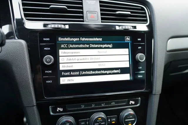VW Golf – 19