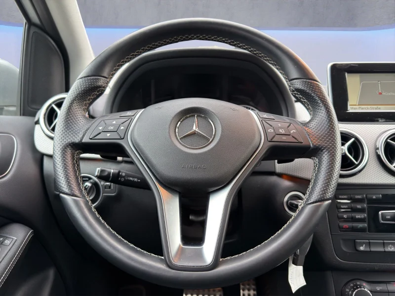 Mercedes-Benz B 200 – 13