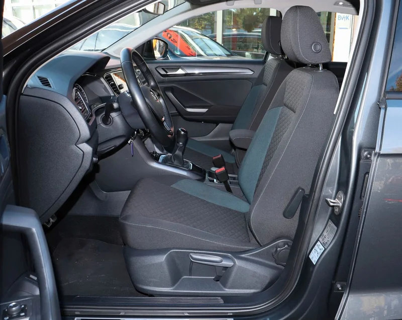 Volkswagen T-Roc – 13