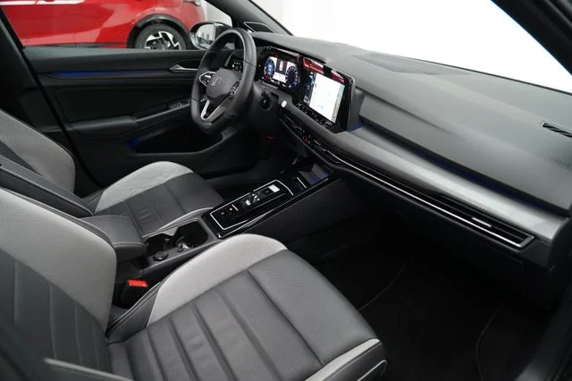 VW Golf – 30