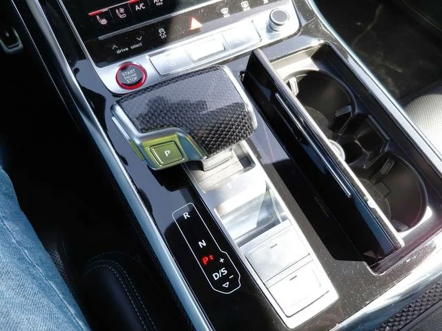 AUDI SQ8 – 8
