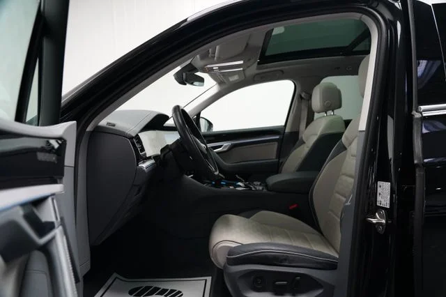 VW Touareg – 15