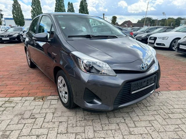 TOYOTA Yaris – 9
