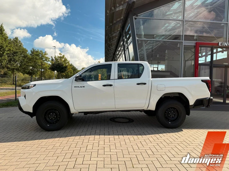 Toyota Hilux – 9