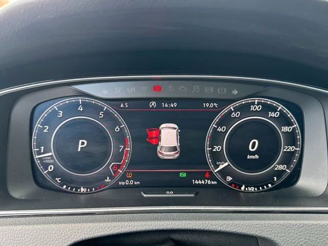 Volkswagen Golf – 29