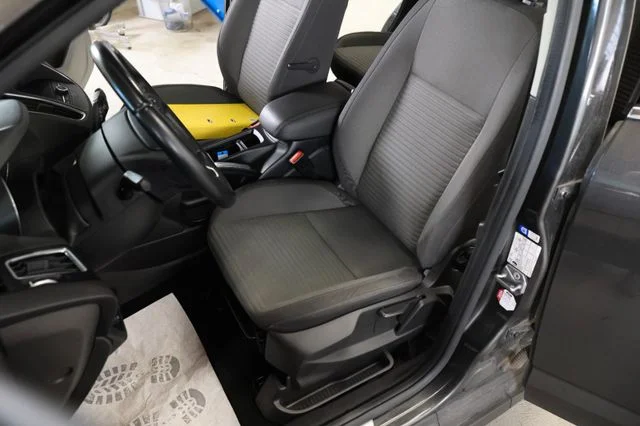 FORD C-Max – 10