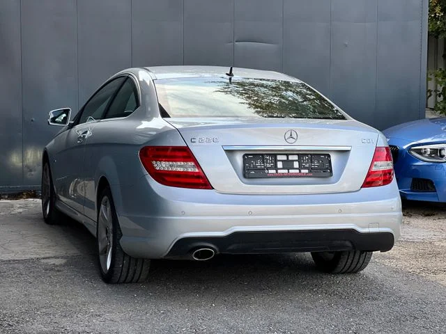 Mercedes-Benz C 220 – 8