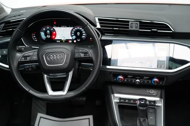 AUDI Q3 – 21