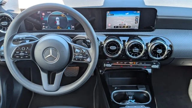 MERCEDES-BENZ CLA 180 Shooting Brake – 19